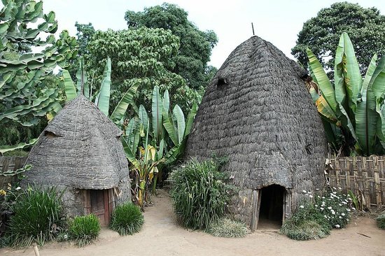 Dorze Tribe — Master weavers living in striking beehive-shaped homes.